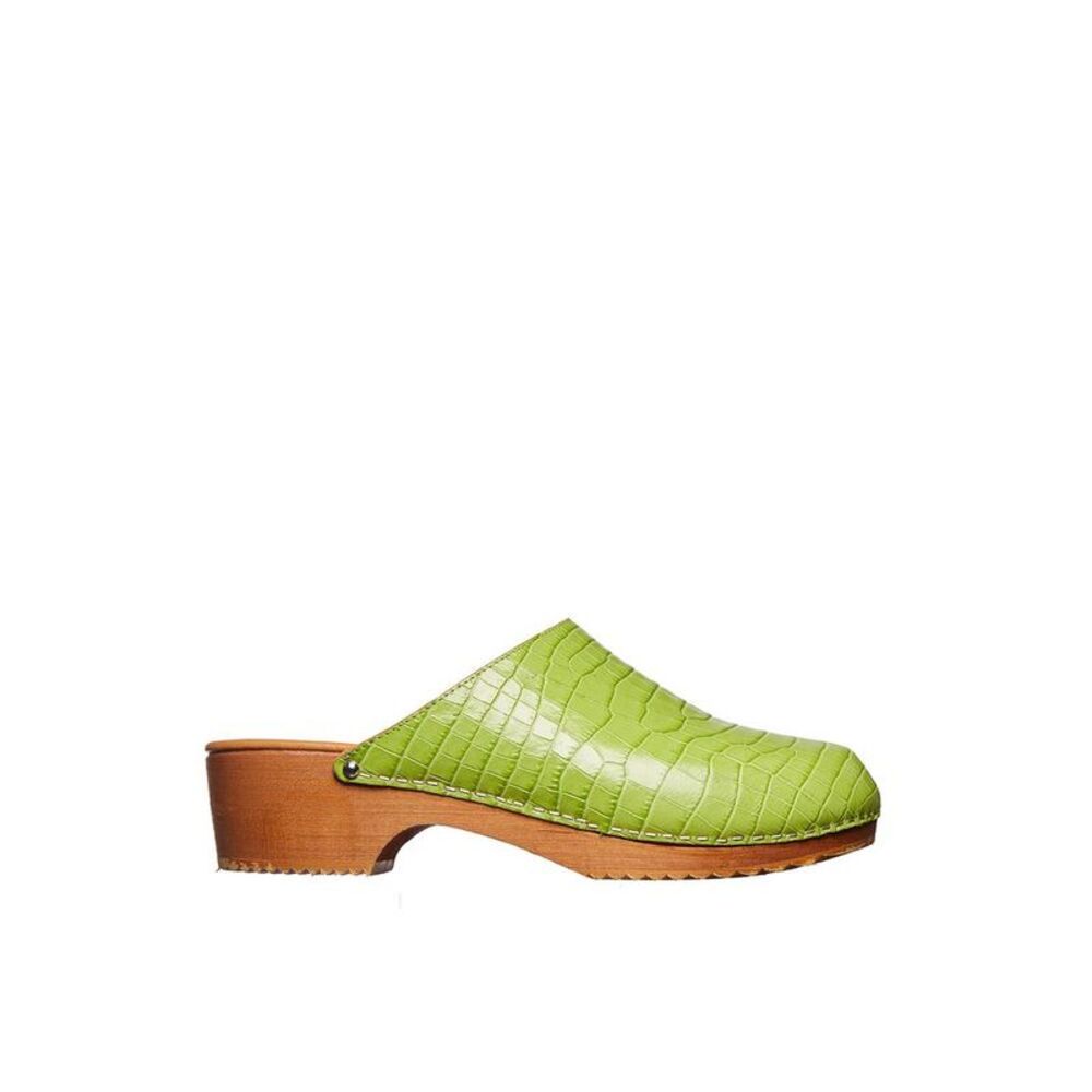 FIGURE DECORATIVE Crocodile Embossed Leather Clog Sandals with Wooden Heel Women